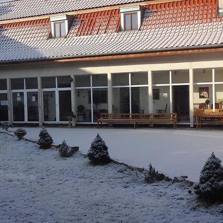 Kaštieľ Biela Dáma A čierny Rytier Hotel *