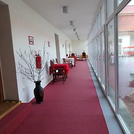 Kaštieľ Biela Dáma A čierny Rytier