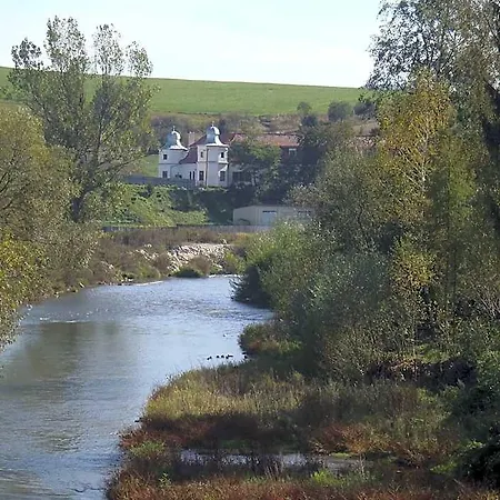 Hotel Kaštieľ Biela Dáma A čierny Rytier
