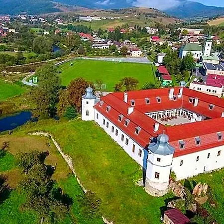Kaštieľ Biela Dáma A čierny Rytier Hotel Krompachy