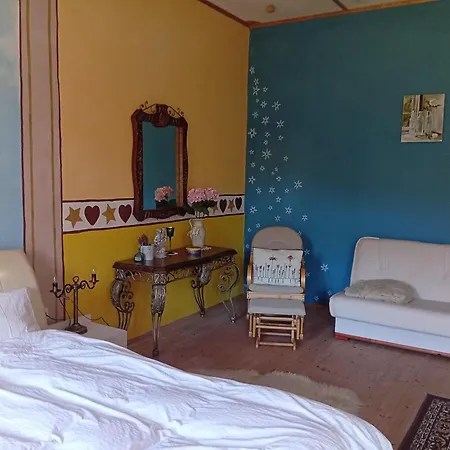 Hotel Kastiel Biela Dama A Cierny Rytier