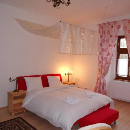 Kaštieľ Biela Dáma A čierny Rytier Hotel *